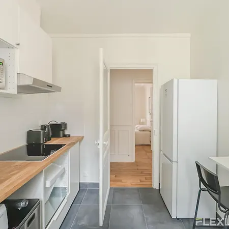 Flexliving - Whole House - Hoche Apartment